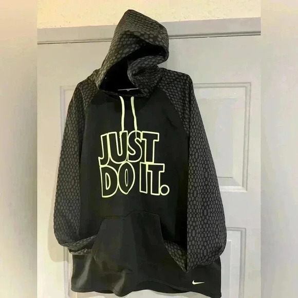 Nike  Therma-FIT Just Do It Hoodie, Black/ Anthracit/ Volt, large - Picture 2 of 8